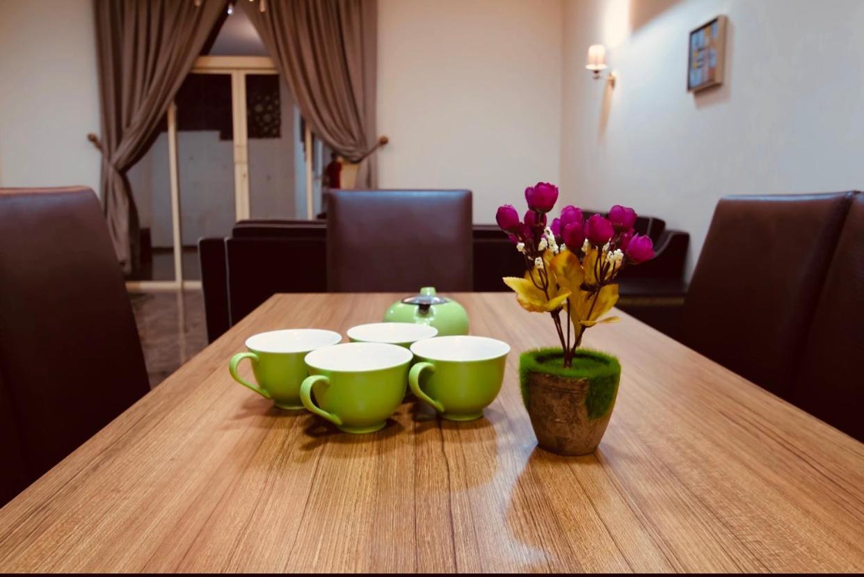 Arees Beach Hotel Rayyis Buitenkant foto